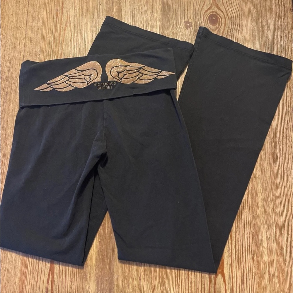 Victoria’s Secret foldover waist Yoga pants size Xs